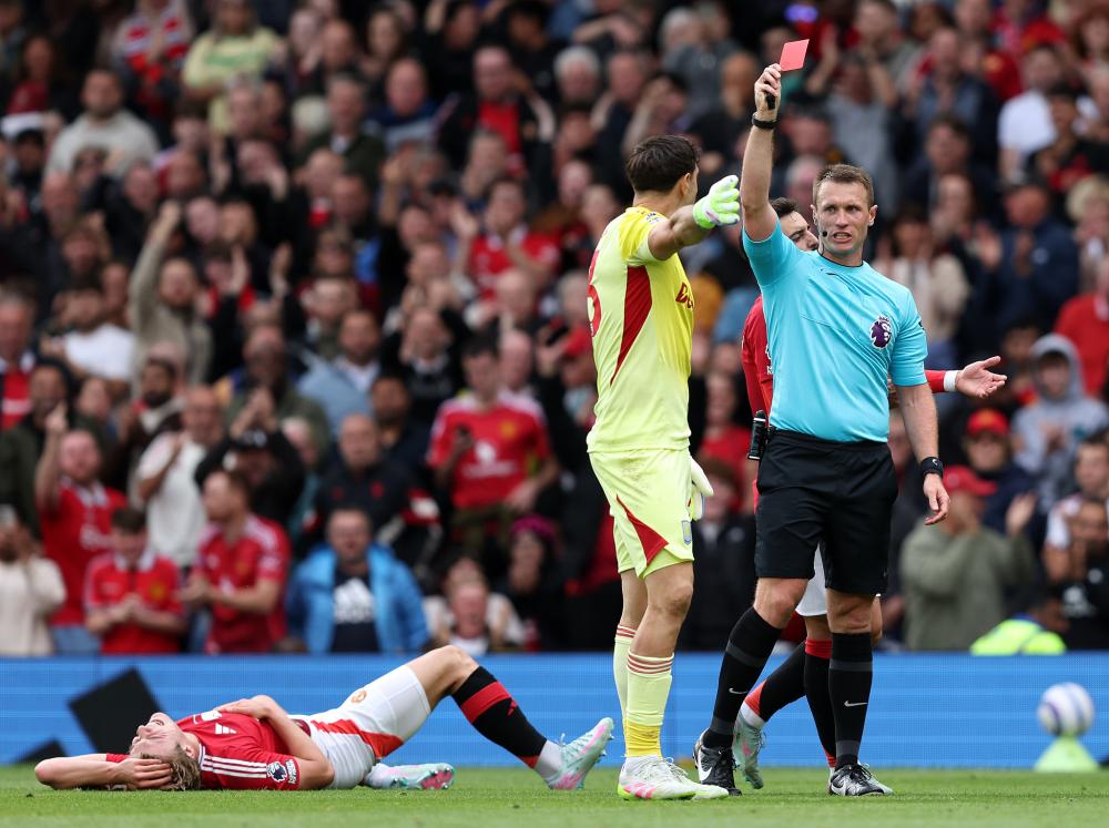 记者：罗马的确有意路易斯-恩里克，但国米目前无意放人